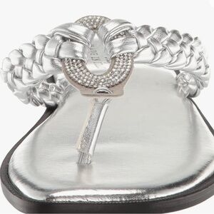 Tuscany By Easy Street Silver Coletta Square Toe Thong Sandal NIB